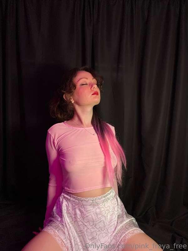 pink_freya_free image #2