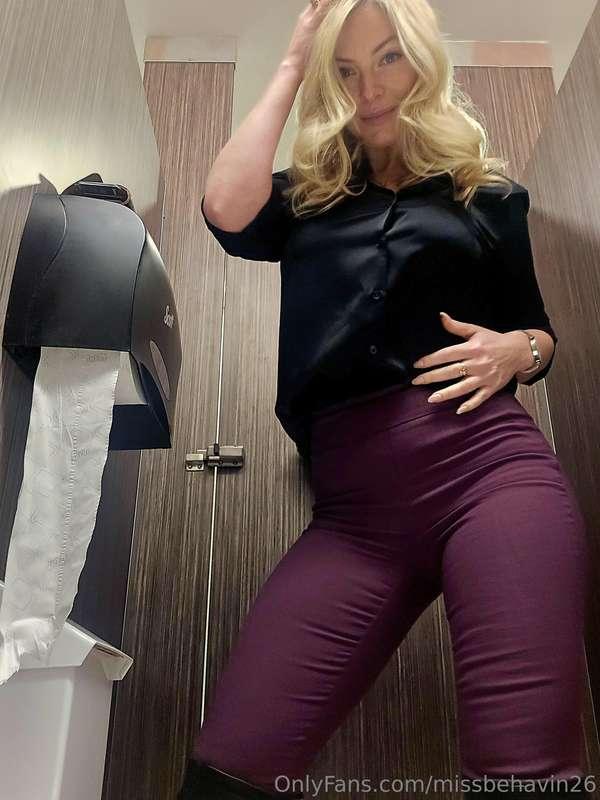 A few naughty public bathroom pics coming to ur messages shh..