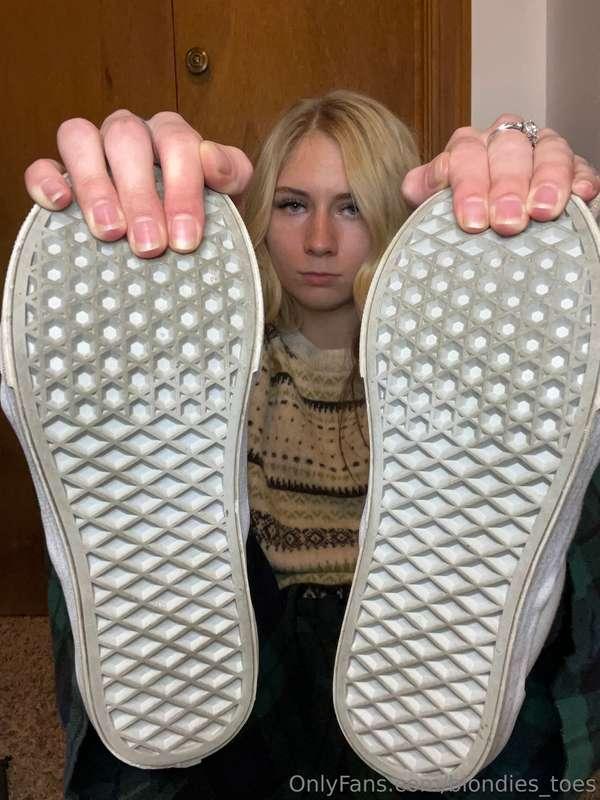 blondies_toes image #1