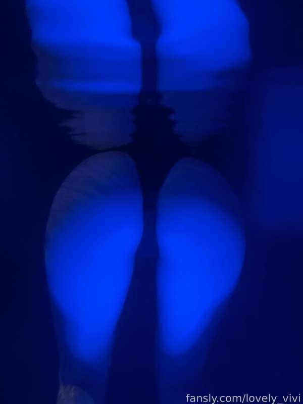 lovely_vivi image #2