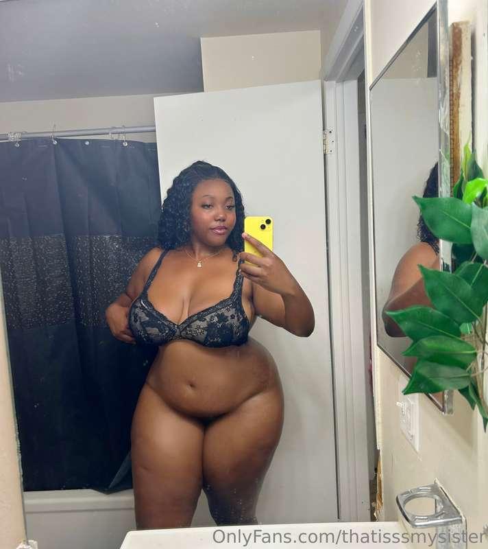 I wanna walk around your room like this 😝 would you let me?