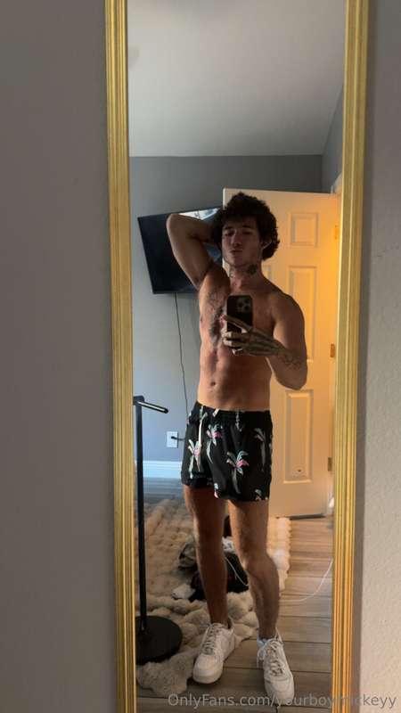 yourboymickeyy main image
