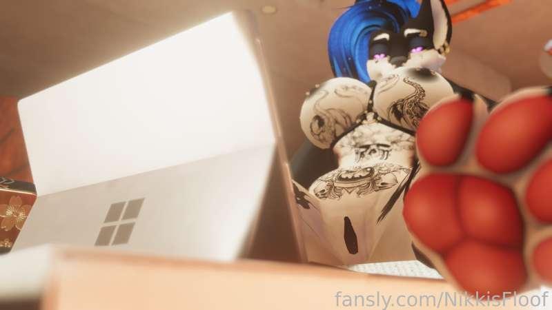 nikkisfloof image #0
