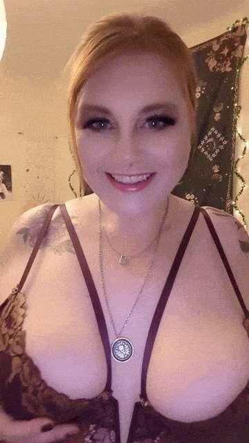 Omg what's this? New content... I'm not well yet, but that's not gonna stop me from using my ass for you lovely Nerds.. 

This next set is 🔥🔥

#fyp #bbw #milf #altgirl #sexywife #altmilf #bigtits #bigass #redhead #tattoos #piercings #lingerie