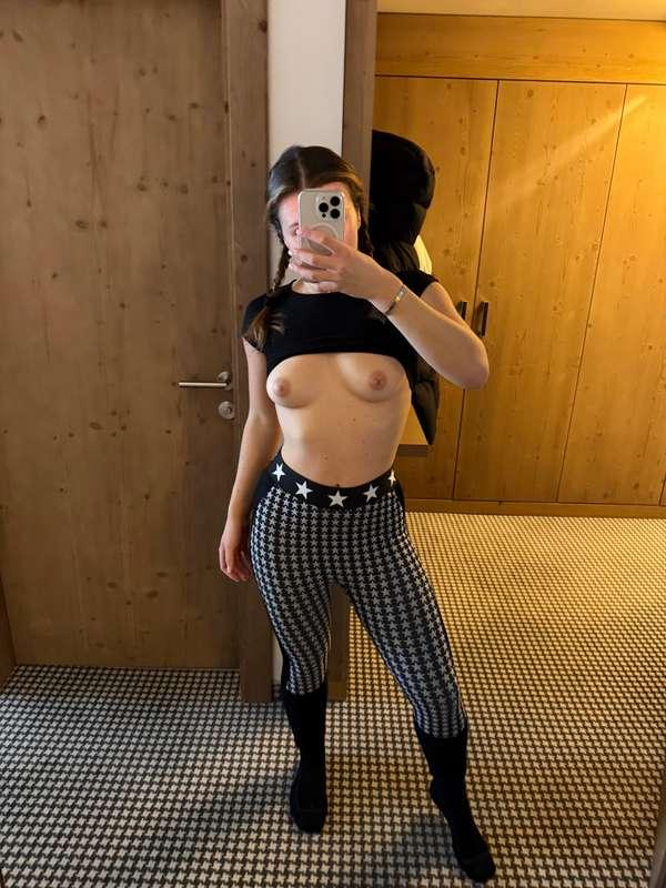 Tiny titties hehehe😏😏