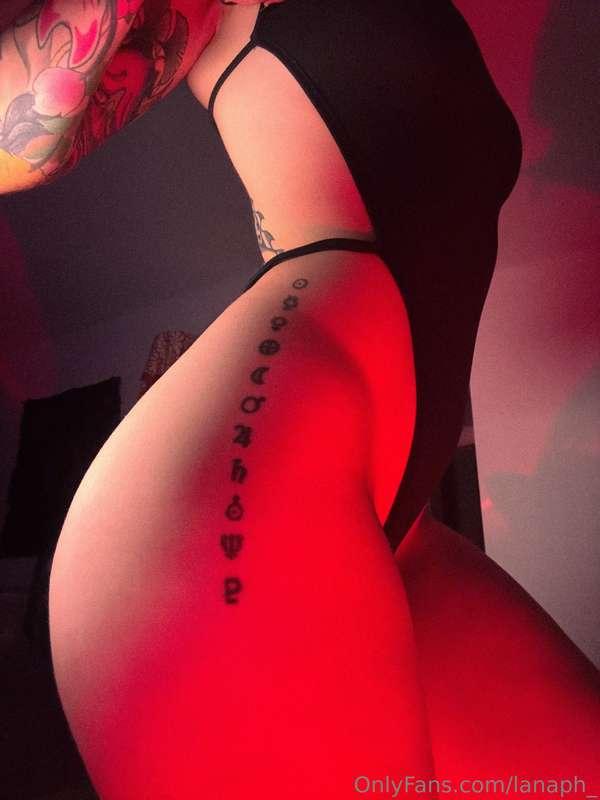 In red, I feel powerful... How do you feel when you look at ..