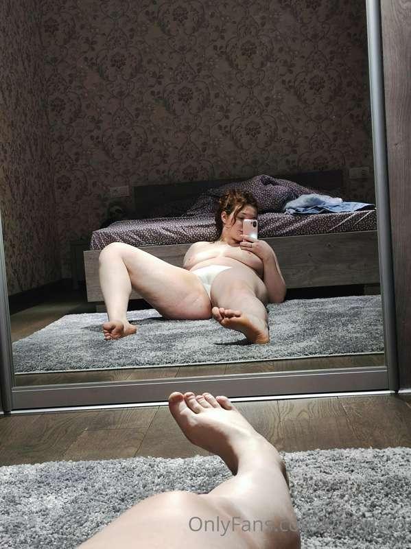 vickyfoxx main image