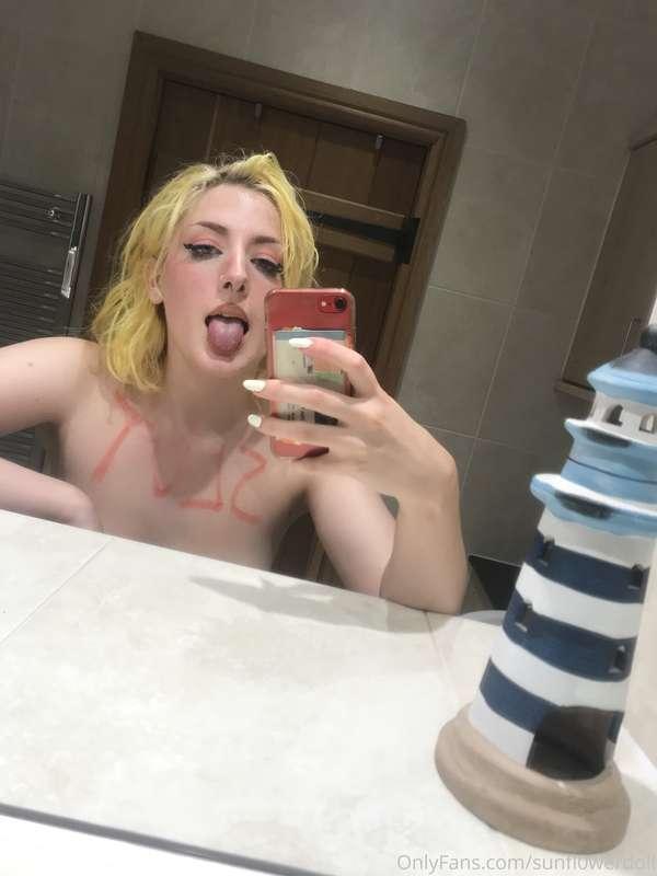 Aftermath of my shoot yesterday 👅💦