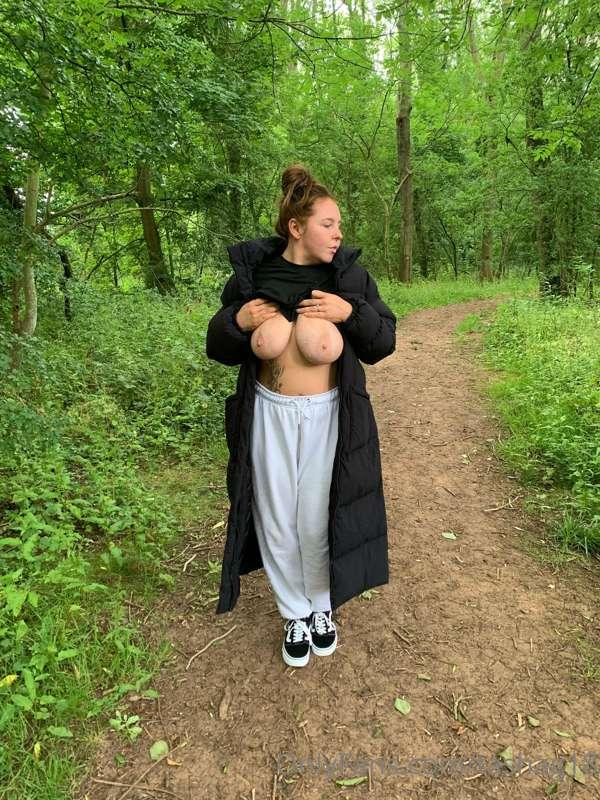 Start your day off with a lovely stroll and a flash 😜