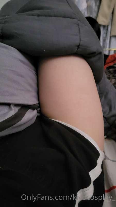 i woke up this morning and my thigh looked good so have some..