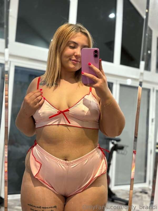 I need some attention 😛