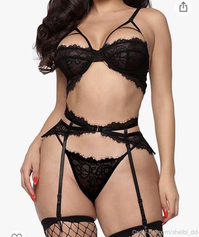 Which outfit should I buy next for pics? 🧐💕