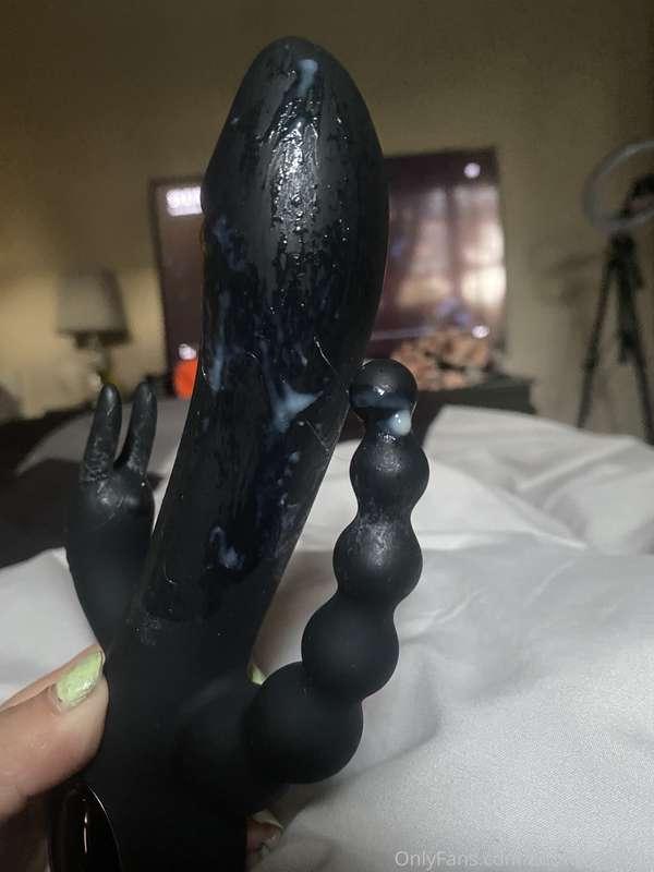 Safe to assume this is my new favourite toy 💦💦