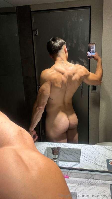 Do you like to see my ass? 😈🍑
