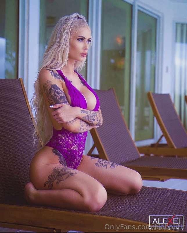 I'm still upset about last night, you didn't make me cum! 🙄😩