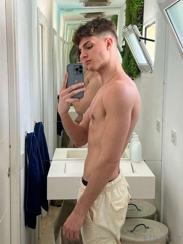 Summer body is loading! 🔜 ☀️