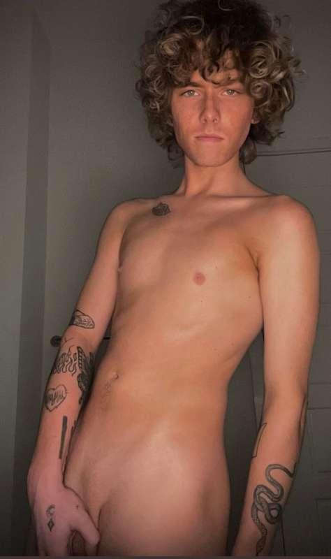 My cock demands me to play all day - wanna watch? 💦🍆