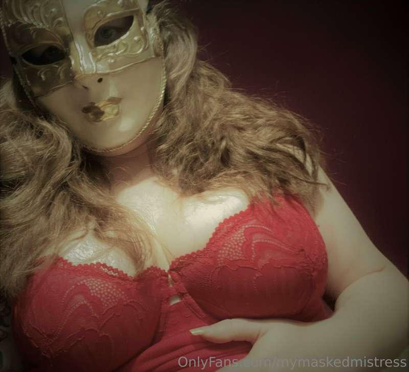 Titty tuesday 💋