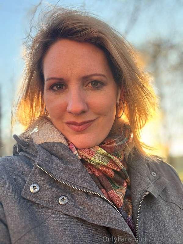 Sonnige Grüße und einen schönen Freitag!