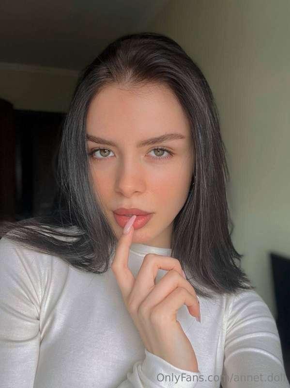 Honestly, I’m not very dependent on other people’s opinion✨✨..