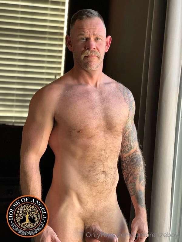 iambronzeboy image #1