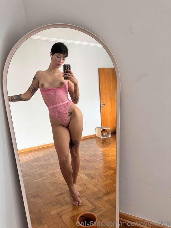 Morning, my cat hit and broke this mirror now i want to buy ..