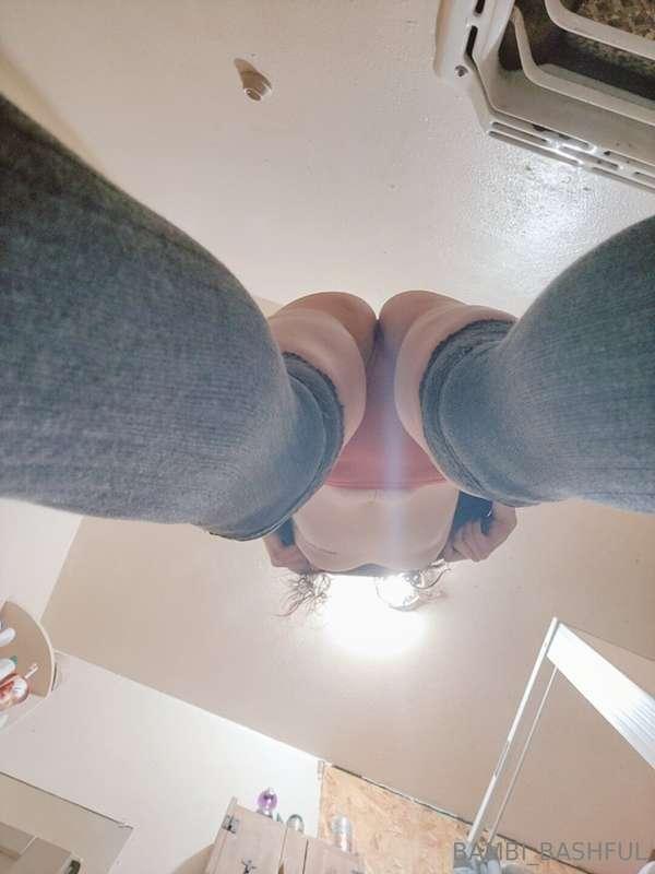 Ready to sit on your face 😈🍑