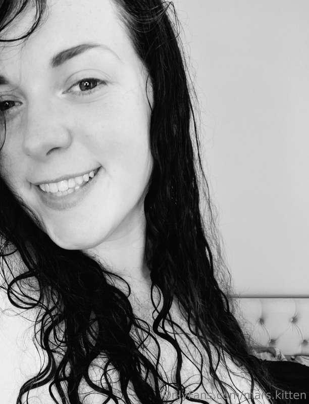 Fresh out of the shower 🤗