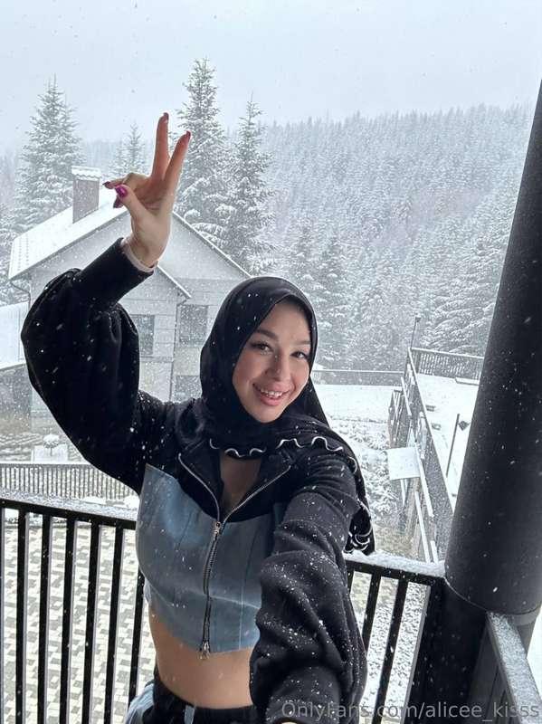 Hello snow in April 😅