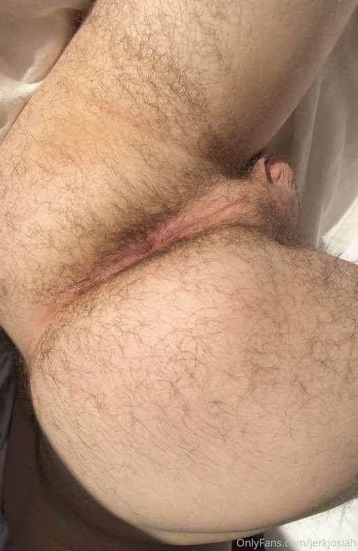 shaved or hairy? which do you prefer? 😈