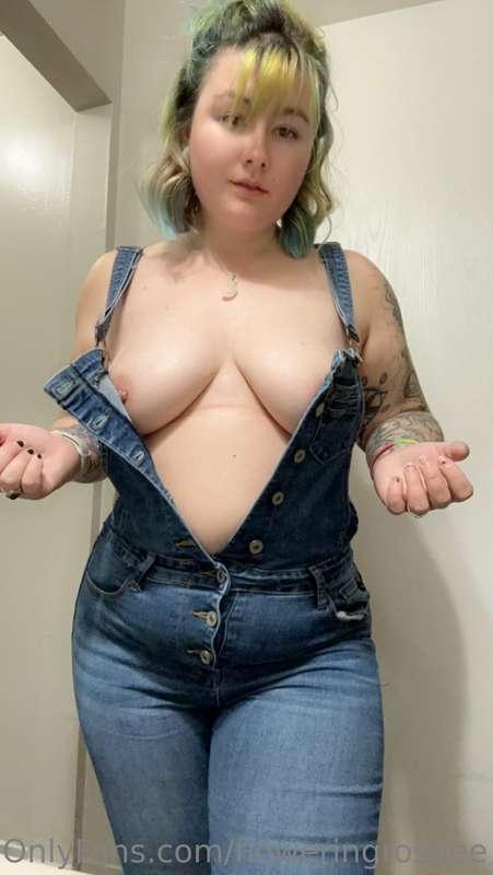 floweringroseee image #0