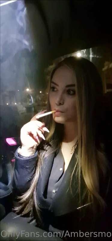 ambersmokes image #0