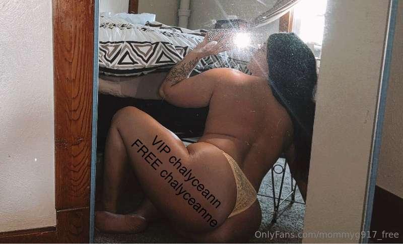 sub to @chalyceann VIP or @chalyceanne Free Account & enjoy ..