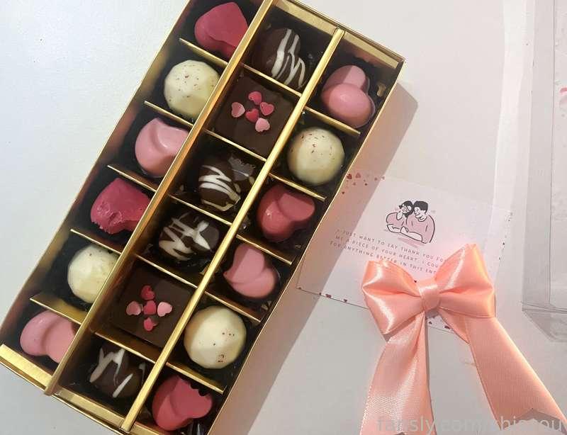 got a choco from oomf 💞 im gonna rewards every tips or gifts (throne on bio) for today valentine’s! hmu when you did send hehe