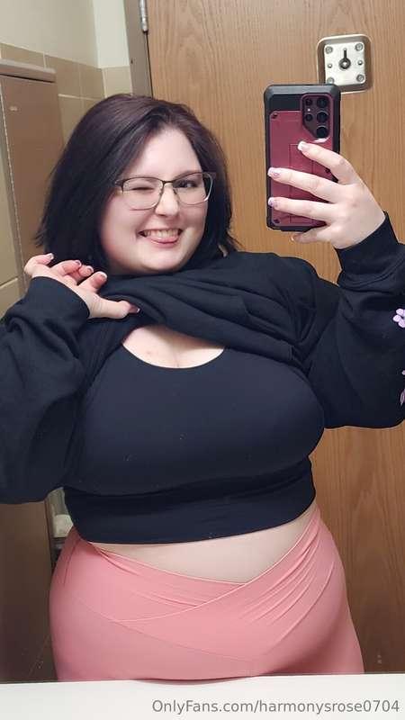 *Some* of my favorite titty pics/videos 😋😘 I hope you all en..