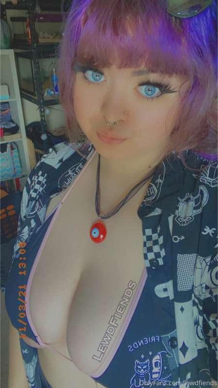 Just a reminder that I do in fact do $10 dick ratings!! 💕💕