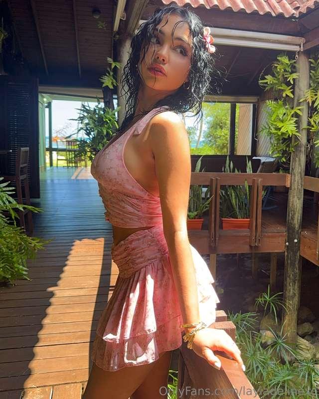 Caught in my own pink-tinted daydream 💗