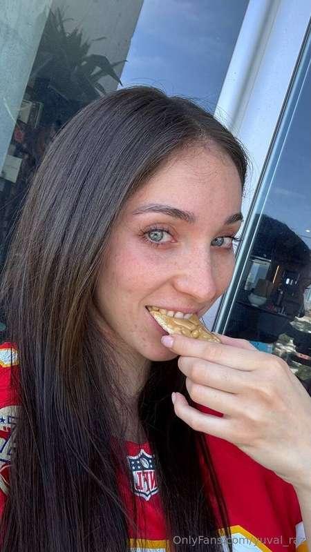בא לי לתת לך ביס