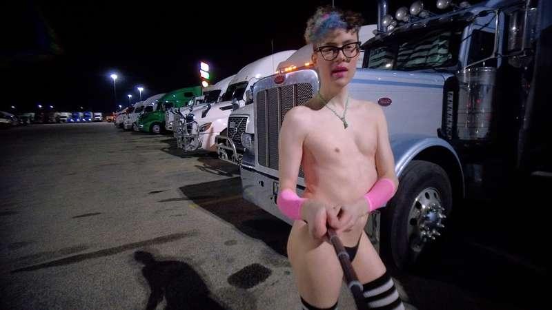 Video (public)
810 - Femboy ass on display at a huge truck s..