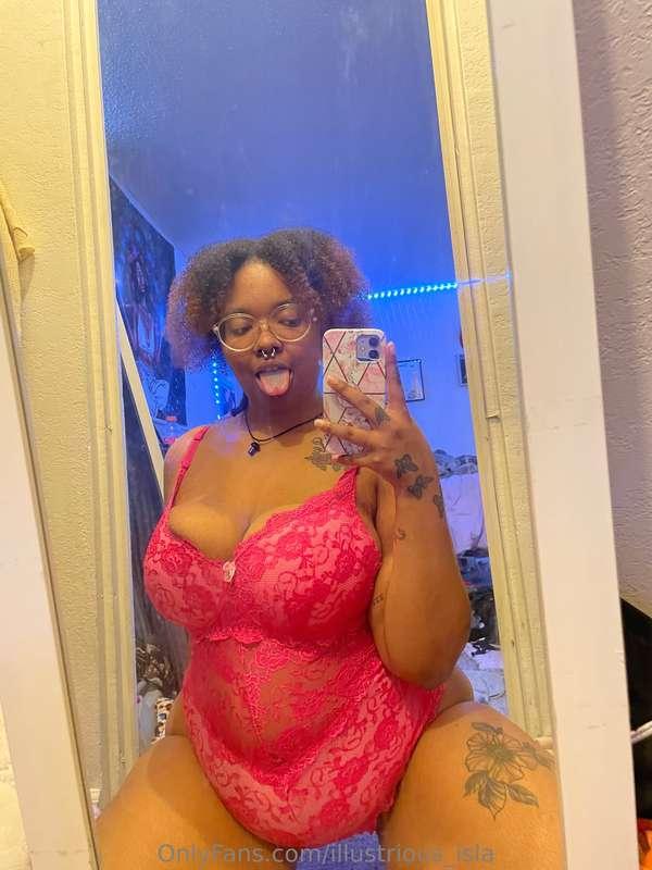 just bought some new toys that i’m hoping to show off soon🤭🩷..