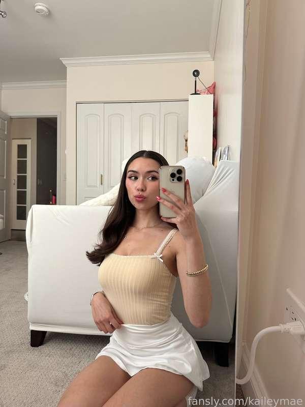 kaileymae image #2