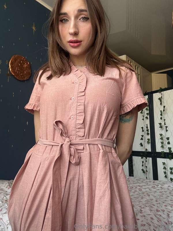Just a small babe with big eyes and even bigger cravings.😁