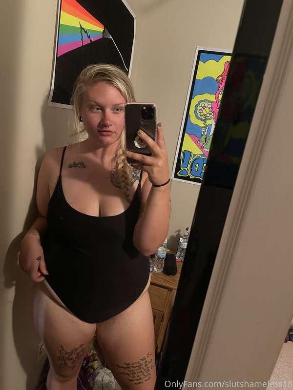 slutshameless18 image #0