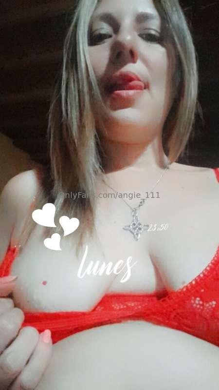  Bored and want to play, talk to me at DM 😈