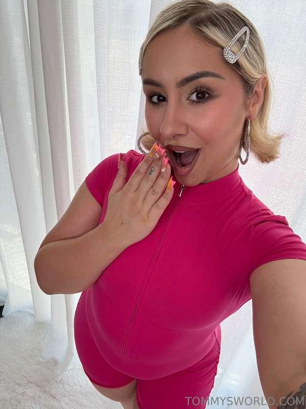 The face I make when I see a thick cock