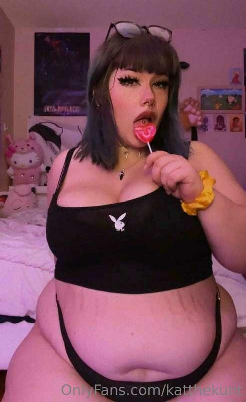 Want me to tease your cock like this? 👅👅👅