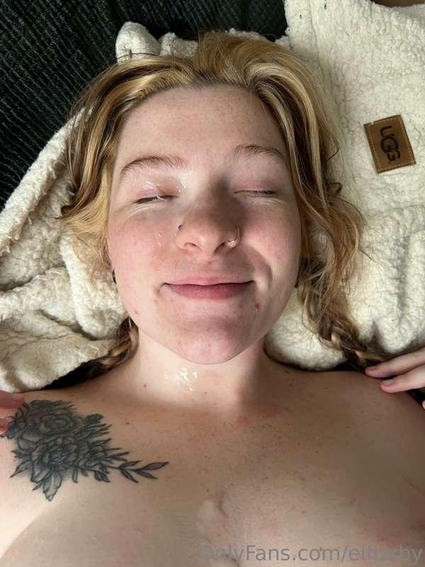 Like this if you would wake me up with a face full of cum :)