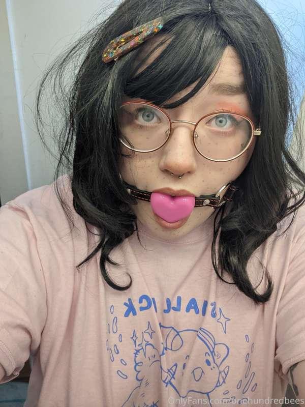 Watcha think of my new ball gag? 
💕