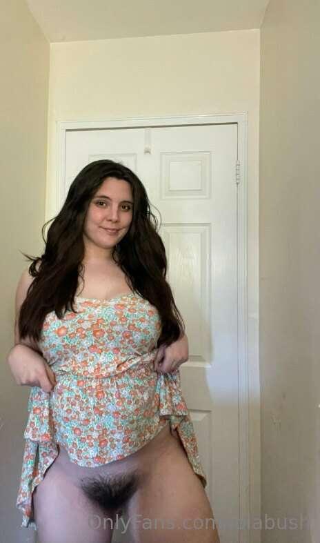 Finally sundress weather 🤩 I love being naughty and not wear..