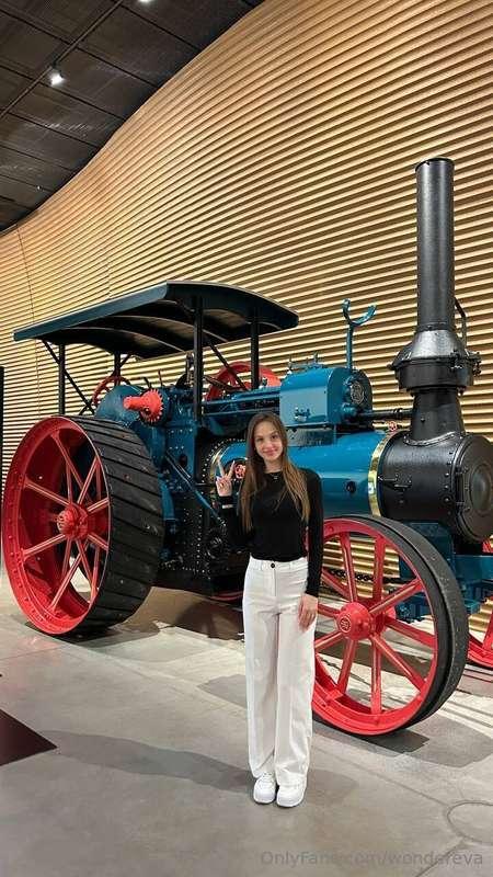 Day in the museum! 🩵 it’s was amazing, make new content for ..